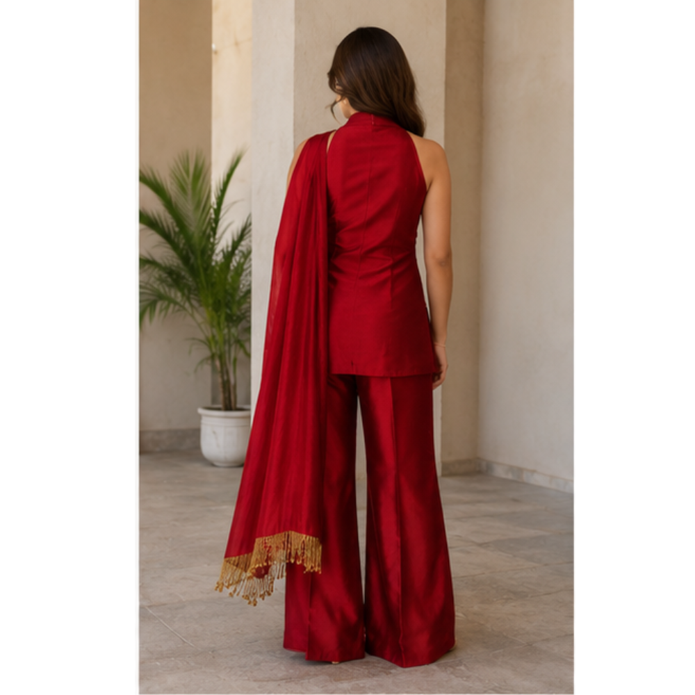 Women's Red Sleeveless Kurta Pant Set with Dupatta